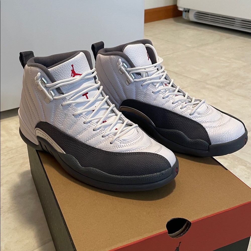 Nike Air Jordan 12 Retro men’s size 10 - Picture 16 of 16